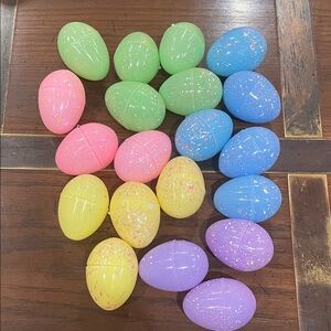 20 Pastel Speckled Plastic Easter Eggs Set